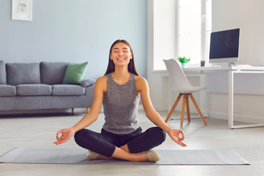 practicar-ejercicios-de-relajacion